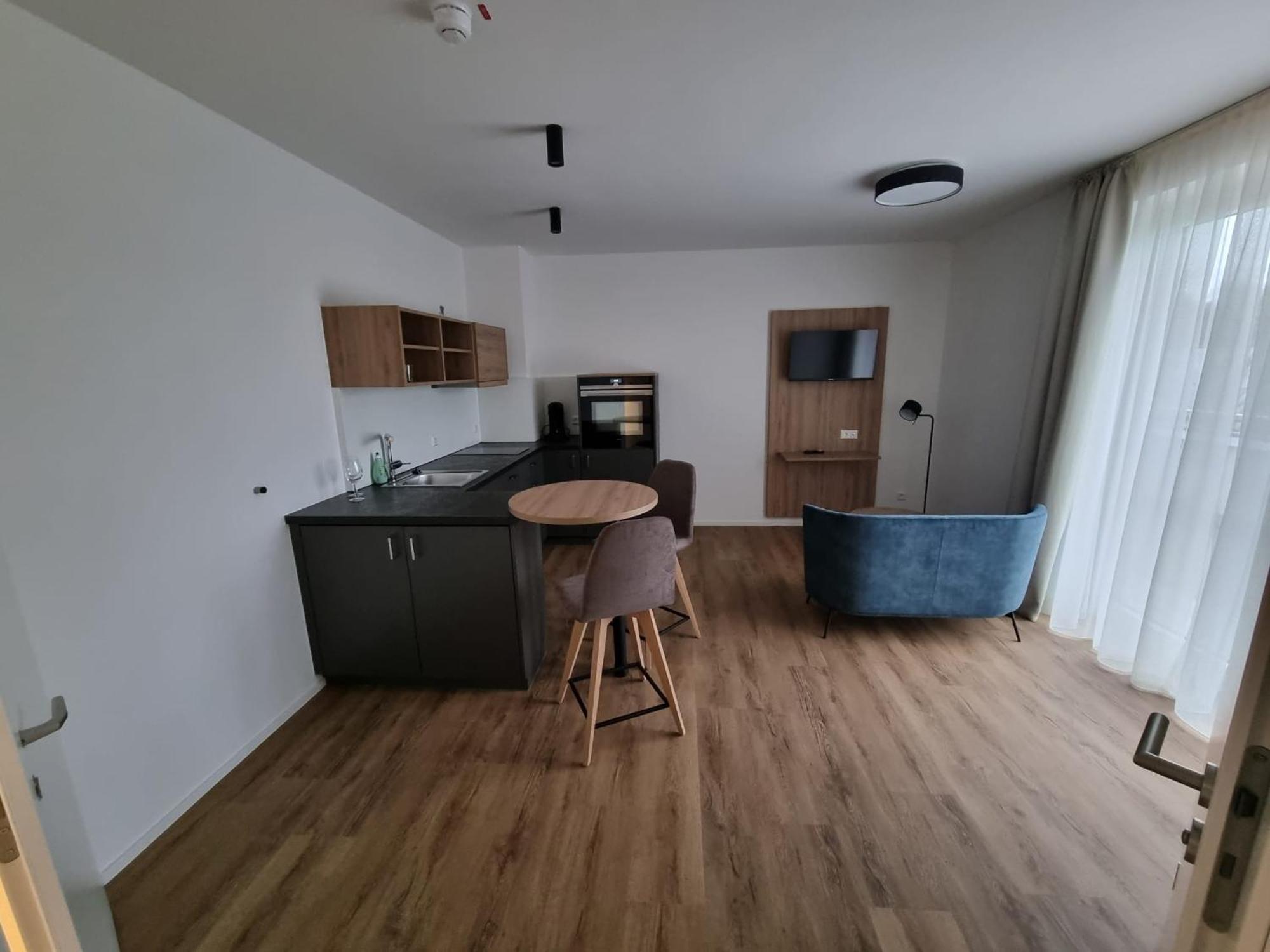 Apartment Gaestehaus Und Weingut Erich Hirth *