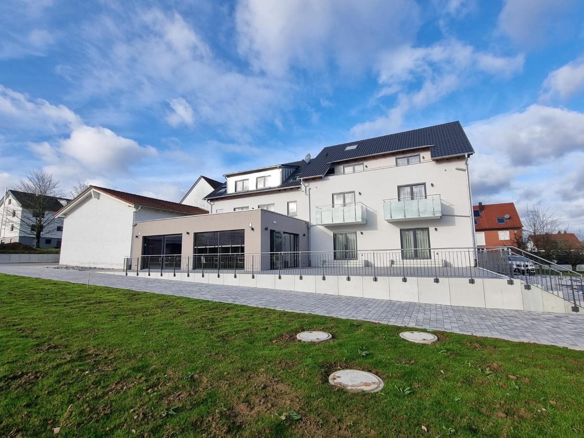 Gaestehaus Und Weingut Erich Hirth Apartment