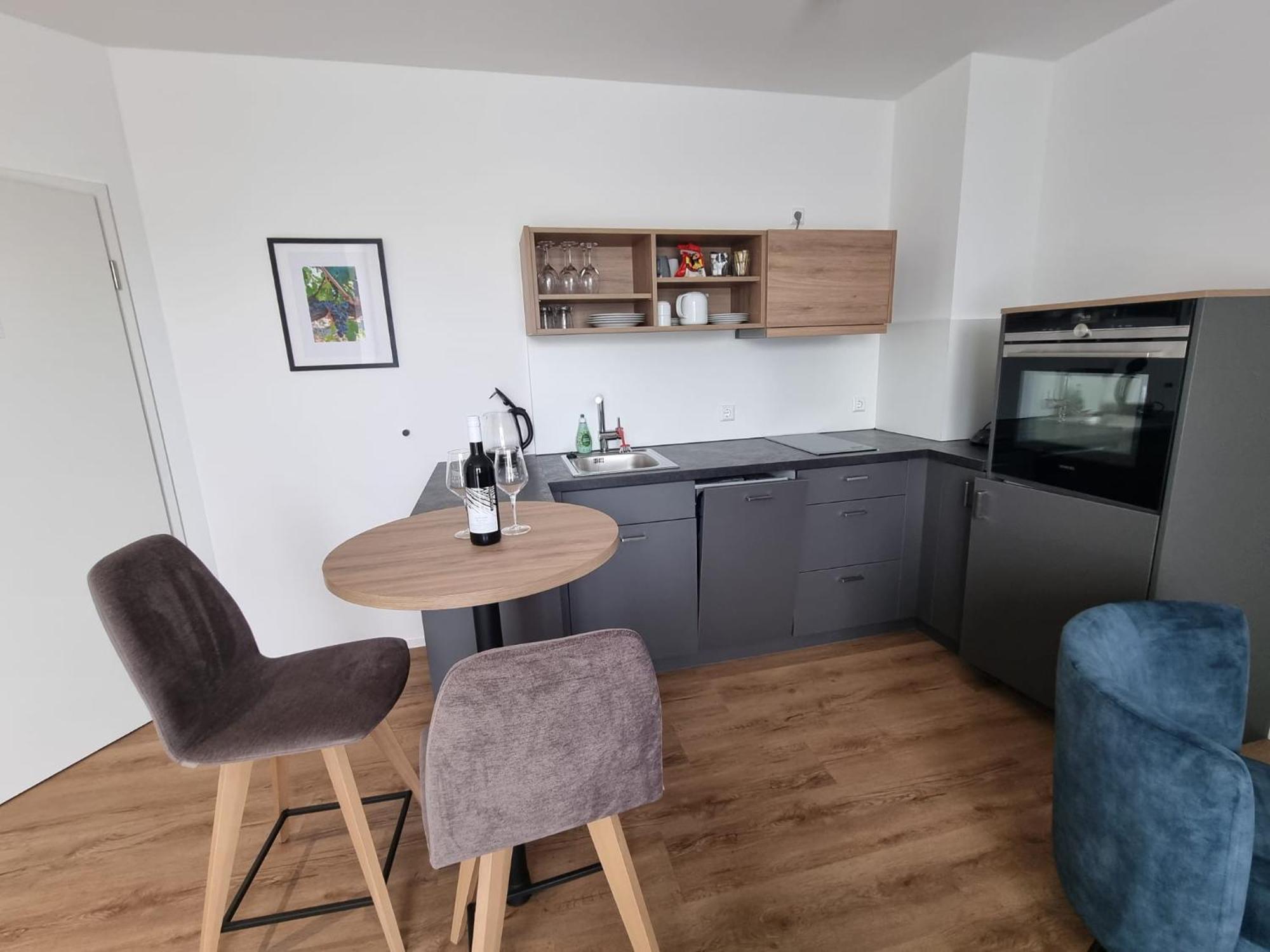 Apartment Gaestehaus Und Weingut Erich Hirth *