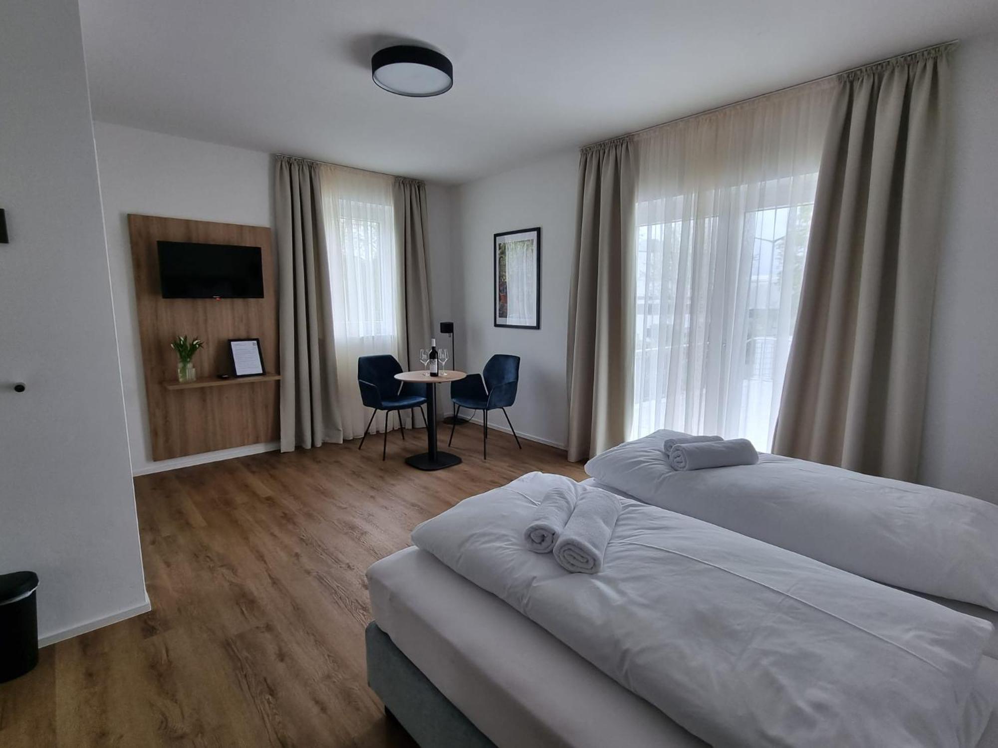 Apartament Gaestehaus Und Weingut Erich Hirth *